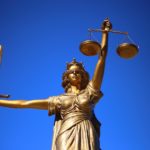 Rola Notariusza: Kluczowe Aspekty i Działy Prawne